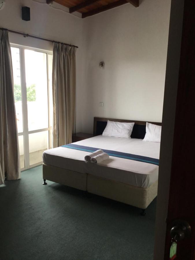 West Inn โคลอมโบ ภายนอก รูปภาพ