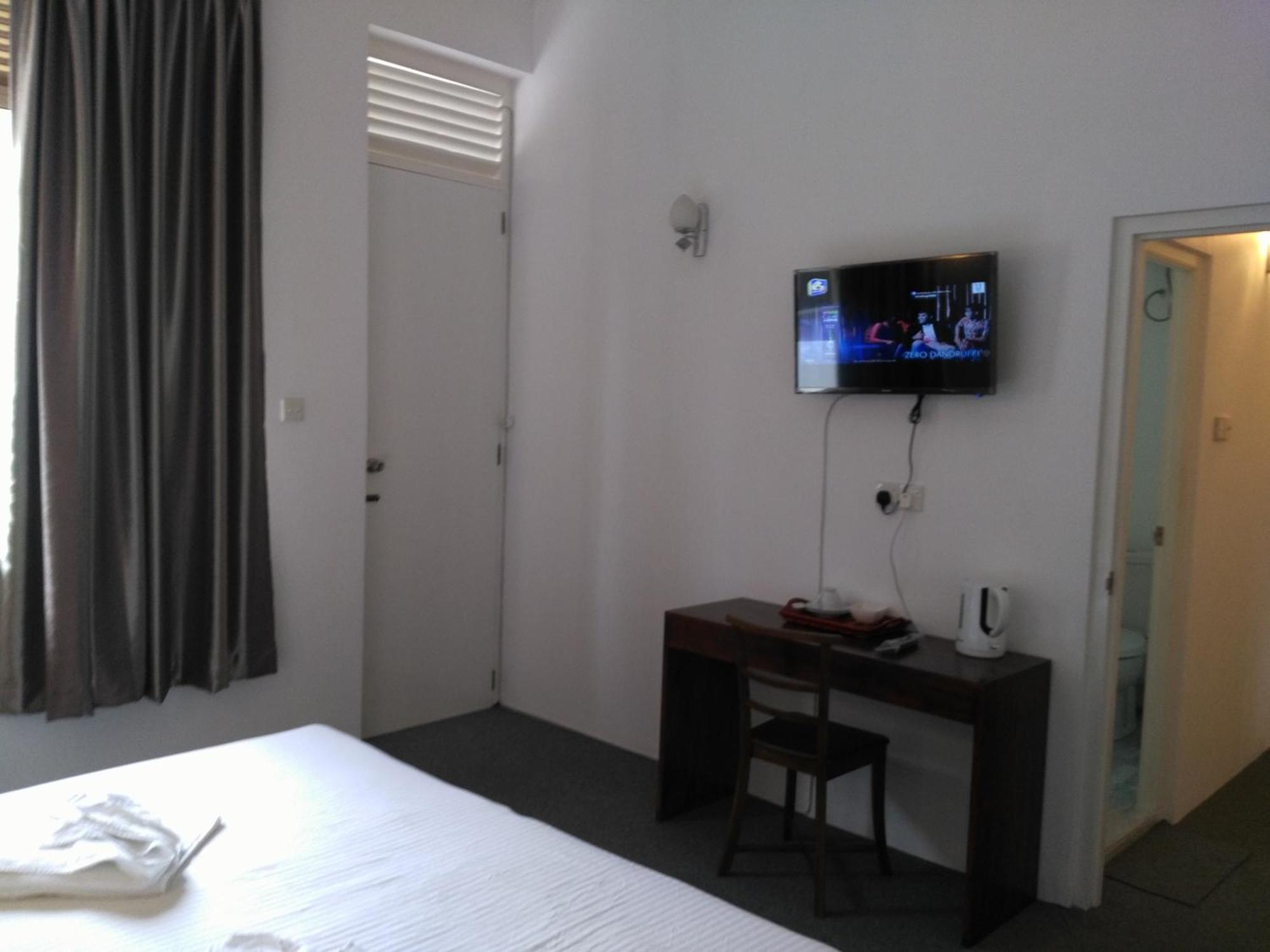 West Inn โคลอมโบ ภายนอก รูปภาพ