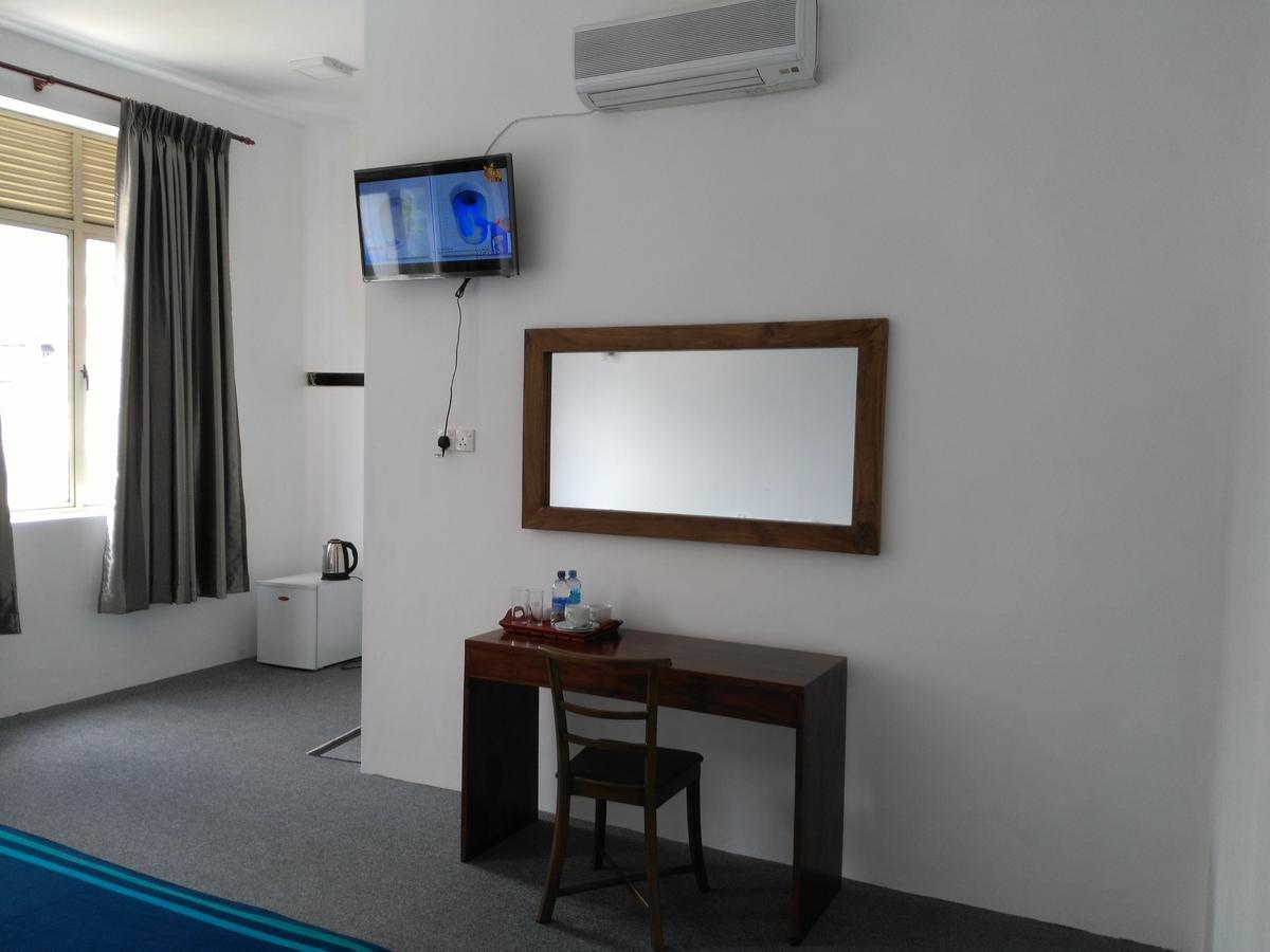 West Inn โคลอมโบ ภายนอก รูปภาพ