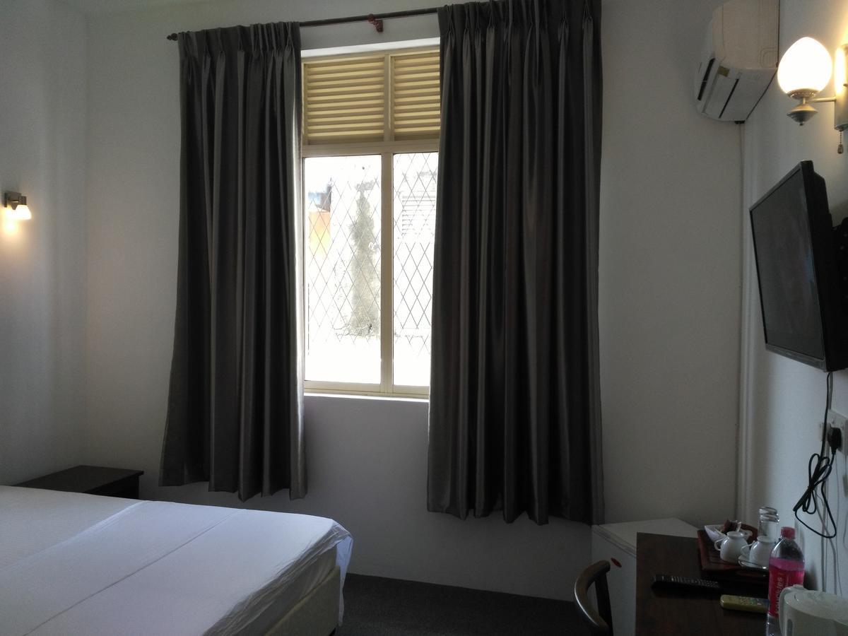 West Inn โคลอมโบ ภายนอก รูปภาพ
